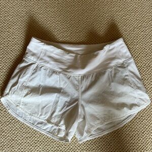 Lululemon Speed Up shorts low rise size 6